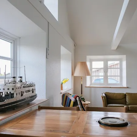 Thatched Farm By The North Sea's Wide Shores Holiday home *